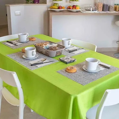 Le Vele Bed & Breakfast *